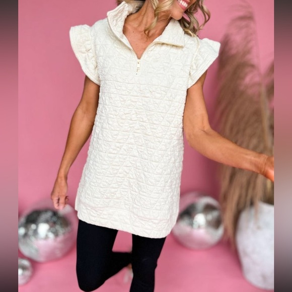 SSYS Ivory Quilted Ruffle Shoulder Half Zip Pullover - Picture 4 of 4